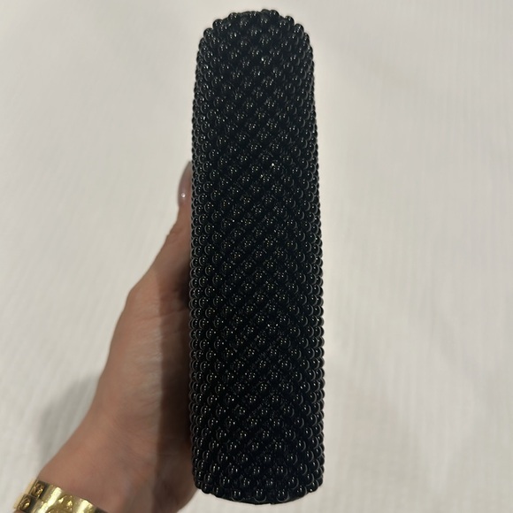 Vintage black beaded purse with gold hardware - Picture 7 of 9